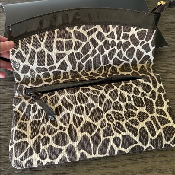 Danier leopard fold clutch - Picture 2 of 4